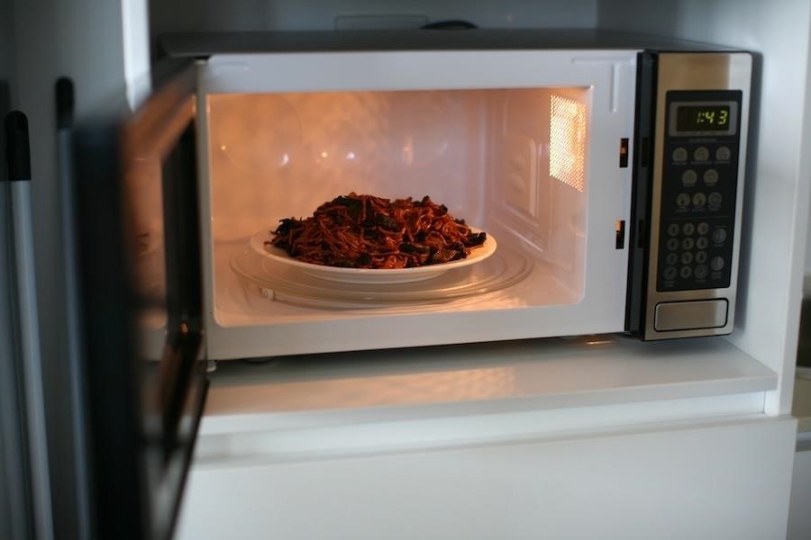Do microwave ovens cause cancer? - Sweden Ghana Medical Centre